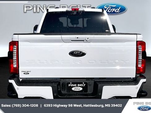 New 2026 Ford F250 Lariat w/ Black Appearance Package image 4