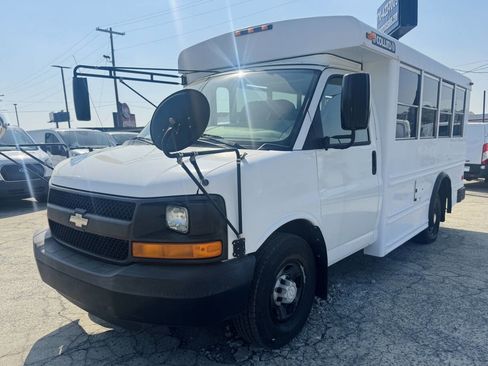 Used 2007 Chevrolet Express 3500 w/ School Bus Package RWD image 5