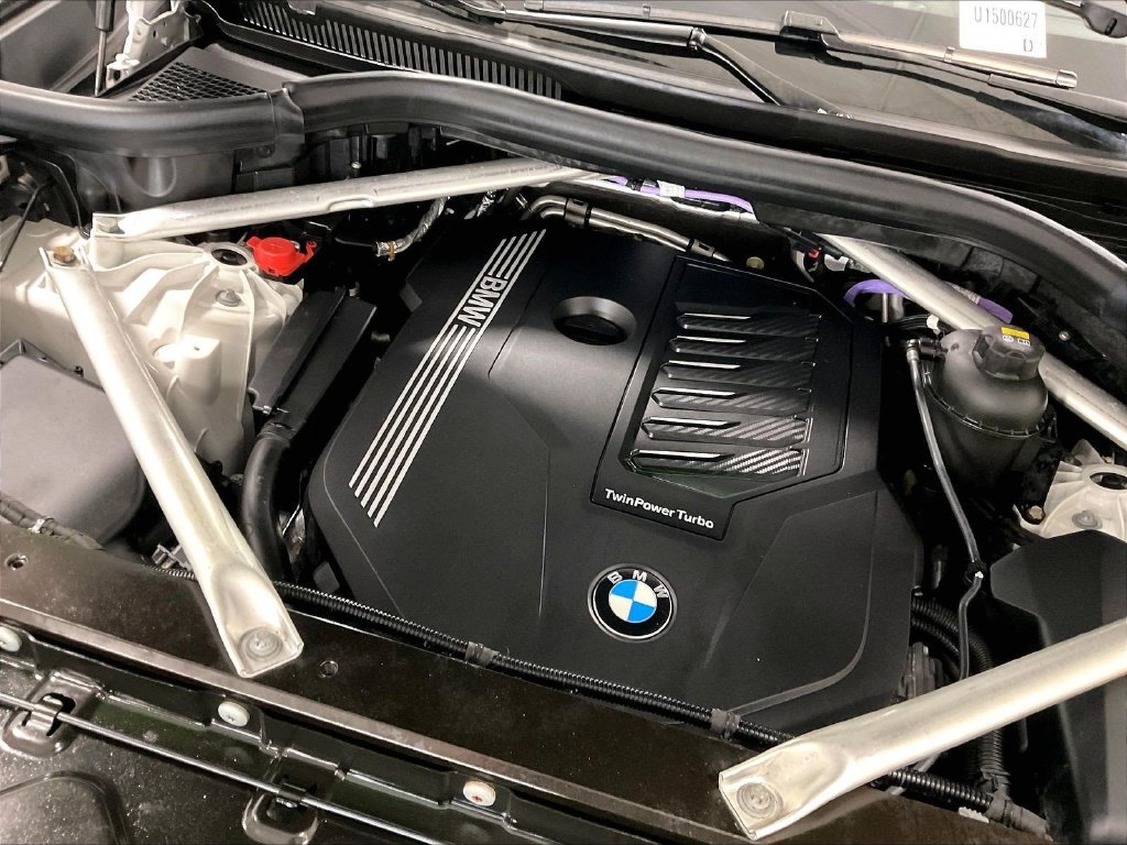 Used 2022 BMW X5 xDrive40i w/ M Sport Package AWD/4WD image 36