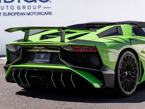 Used 2017 Lamborghini Aventador LP 750-4 Superveloce image 7