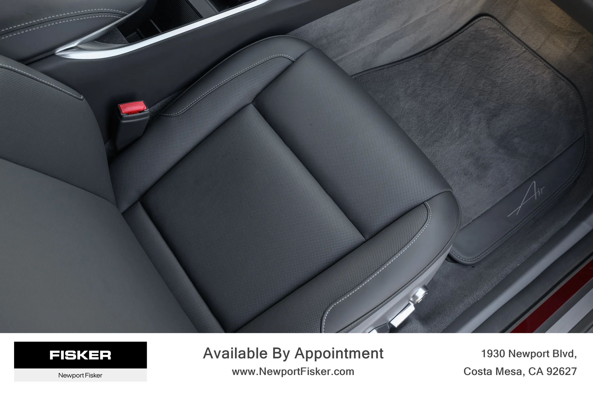 Used 2024 Lucid Air Pure RWD image 32
