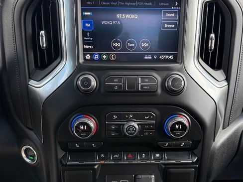 Used 2021 Chevrolet Silverado 1500 LT image 17