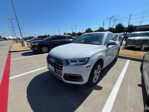 Used 2020 Audi Q5 2.0T Premium Plus w/ Premium Plus Package AWD/4WD image 2