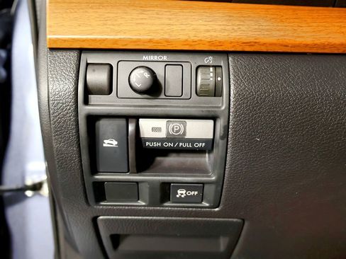 Used 2013 Subaru Outback 2.5i Limited w/ Moonroof Pkg image 37