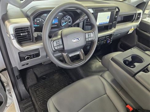 New 2025 Ford F450 XL image 21