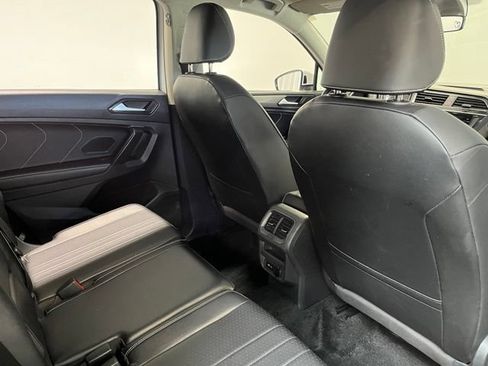 Used 2024 Volkswagen Tiguan SE FWD image 14