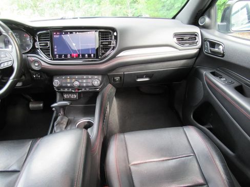 Used 2024 Dodge Durango GT RWD image 14