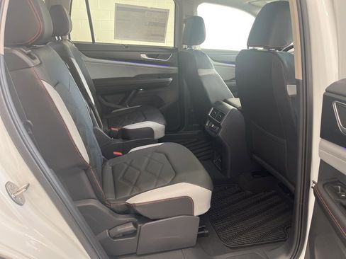 New 2026 Volkswagen Atlas Peak Edition AWD/4WD image 37