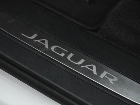 Used 2023 Jaguar F-PACE S AWD/4WD image 13