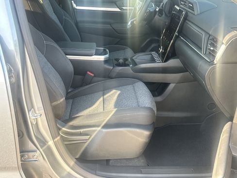 Used 2026 GMC Terrain Elevation w/ Technology Package II AWD/4WD image 13