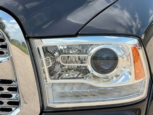 Used 2016 RAM 1500 Laramie AWD/4WD image 35