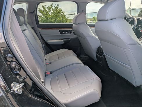 Used 2022 Honda CR-V Touring image 31