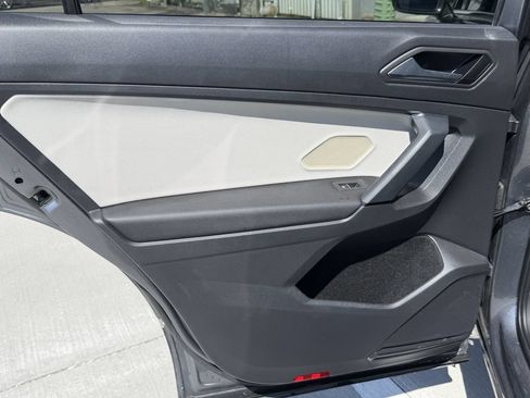 Used 2019 Volkswagen Tiguan SEL FWD image 23