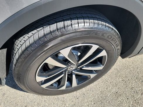 Used 2022 Volkswagen Tiguan S w/ Driver Assistance Package image 11