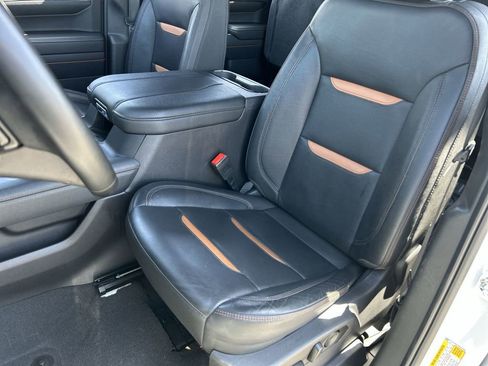 Used 2024 GMC Sierra 1500 AT4 w/ AT4 Premium Package AWD/4WD image 19