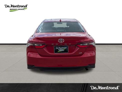 Used 2024 Toyota Camry LE image 6