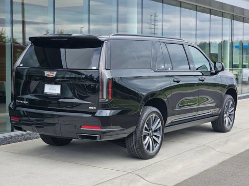 New 2026 Cadillac Escalade ESV Sport w/ Touring Package AWD/4WD image 5