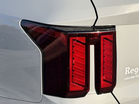 New 2026 Kia Sorento EX image 9