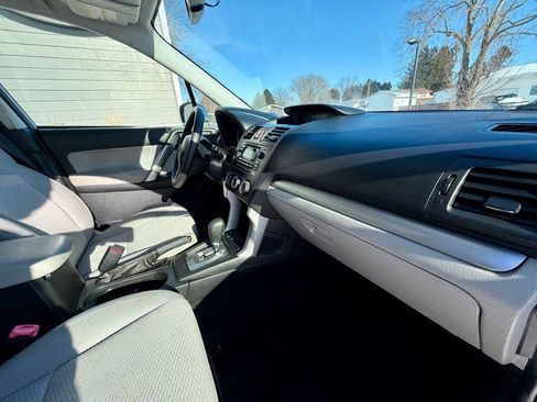 Used 2015 Subaru Forester 2.5i Premium w/ All-Weather Package image 16