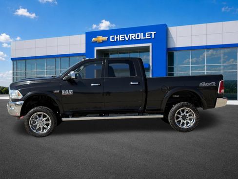 Used 2018 RAM 2500 Laramie w/ Off Road Package AWD/4WD image 4