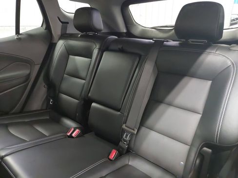Used 2024 GMC Terrain SLT AWD/4WD image 14