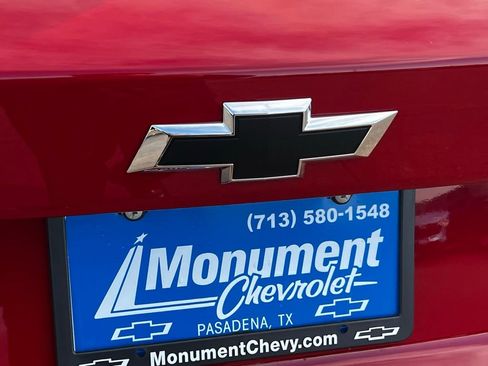 New 2026 Chevrolet Trax LT w/ Sunroof Package image 14