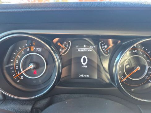 Used 2021 Jeep Gladiator Sport image 22