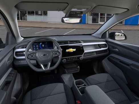 New 2027 Chevrolet Bolt LT w/ Comfort Package FWD image 16