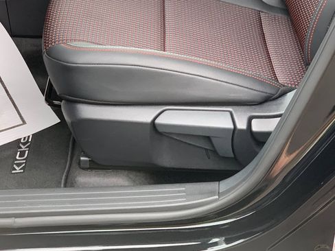 New 2025 Nissan Kicks SR image 16