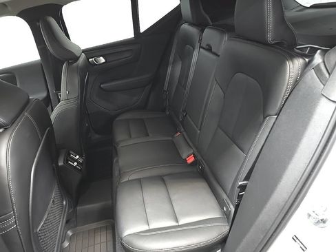 Used 2025 Volvo XC40 B5 Plus w/ Protection Package Premier AWD/4WD image 32