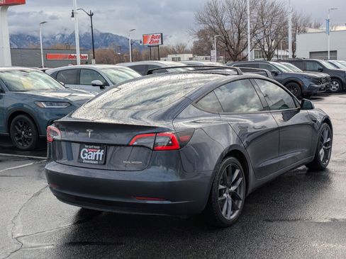 Used 2023 Tesla Model 3 Performance image 3