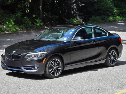 Used 2019 BMW 230i xDrive Coupe w/ Premium Package AWD/4WD image 2