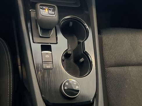 Used 2024 Nissan Rogue SV image 19