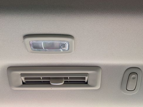 Used 2021 GMC Yukon XL Denali image 32