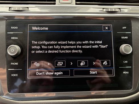 Certified 2023 Volkswagen Tiguan SE R-Line FWD image 18