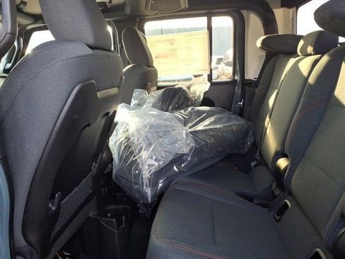 New 2026 Jeep Gladiator Rubicon w/ Safety Group image 15