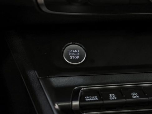 Used 2020 Audi Q3 2.0T Premium Plus w/ Premium Plus Package image 24