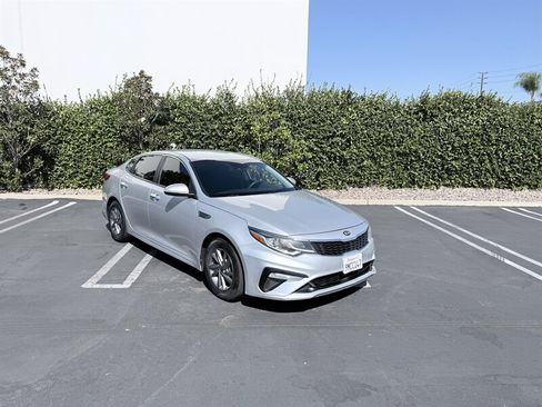 Used 2019 Kia Optima LX FWD image 10