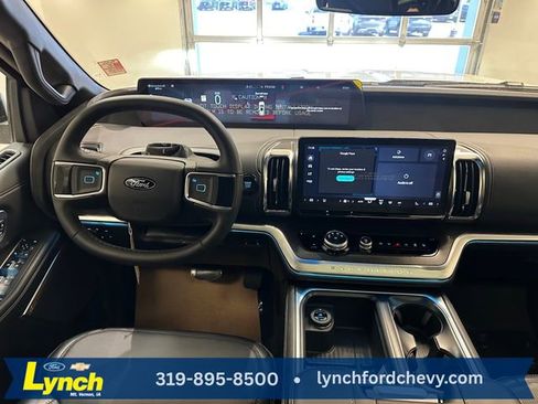 New 2026 Ford Expedition Platinum w/ Stealth Appearance Package AWD/4WD image 11