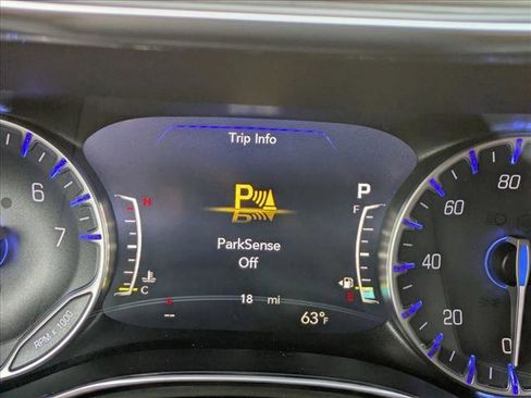 New 2026 Chrysler Pacifica Pinnacle image 13