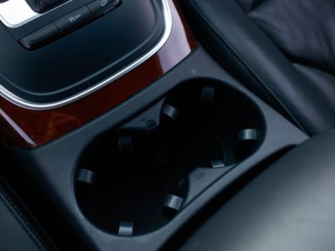 Used 2011 Audi Q5 2.0T Premium image 38