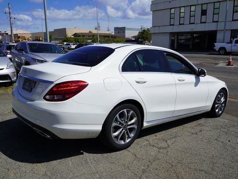Used 2017 Mercedes-Benz C 300 Sedan image 23
