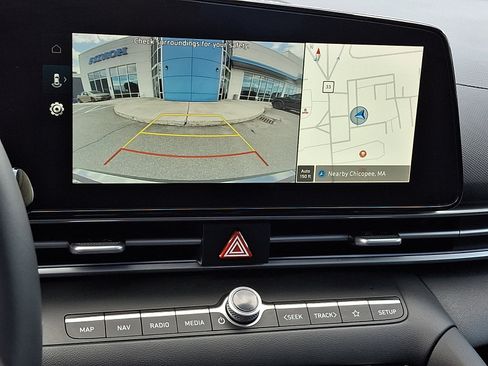Used 2025 Hyundai Elantra SEL FWD image 20
