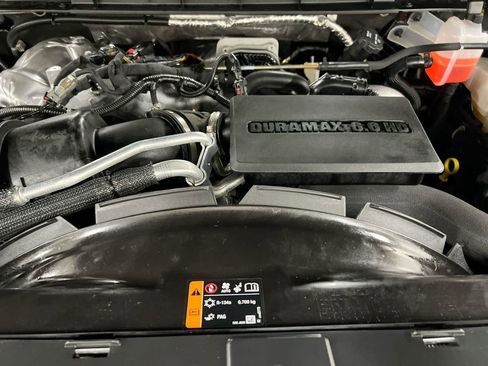 Used 2025 Chevrolet Silverado 2500 ZR2 w/ Technology Package AWD/4WD image 25