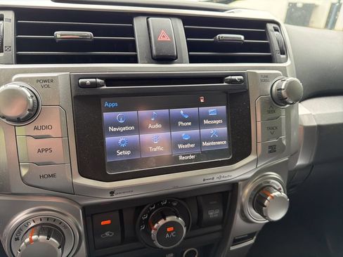 Used 2018 Toyota 4Runner SR5 Premium RWD image 19