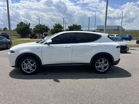 Used 2024 Dodge Hornet R/T AWD/4WD image 5