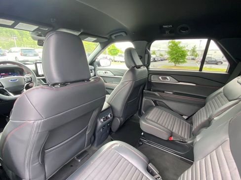 New 2026 Ford Explorer ST-Line w/ ST-Line Street Pack RWD image 22