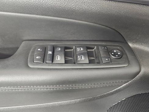 Used 2020 Jeep Grand Cherokee Altitude image 10