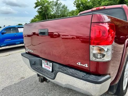 Used 2008 Toyota Tundra 4x4 CrewMax image 7