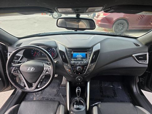 Used 2016 Hyundai Veloster Turbo image 26